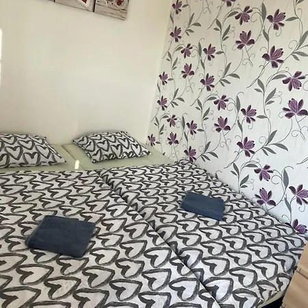 Ubytovani U Evy,atc Merkur بيت ضيافة
